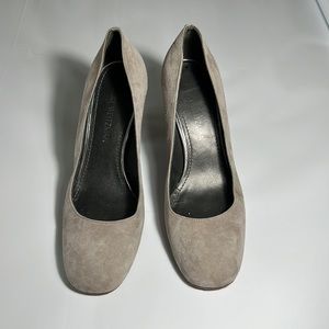 Stuart Weitzman Marymid Grey Suede Block Heel Pump 9